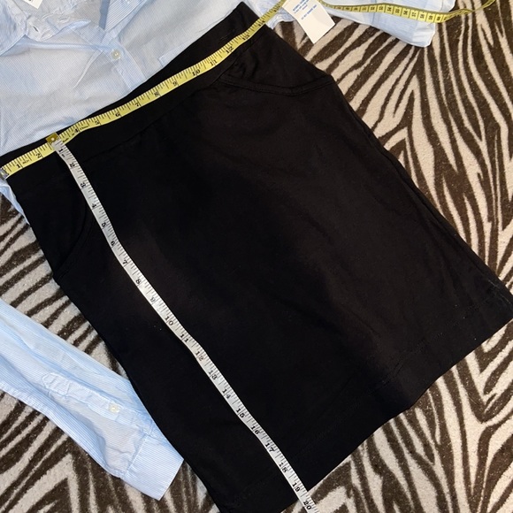 black stretch pencil skirt with pockets - Picture 6 of 6